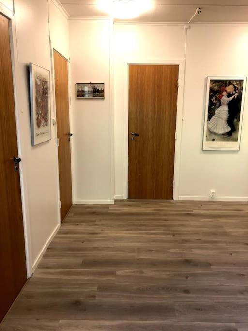 Apartment With Lake View In Jolster Ardal  Bagian luar foto